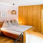 Waldesruh/halseralm Affittacamere