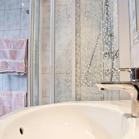 Waldesruh/halseralm シュラートミンク